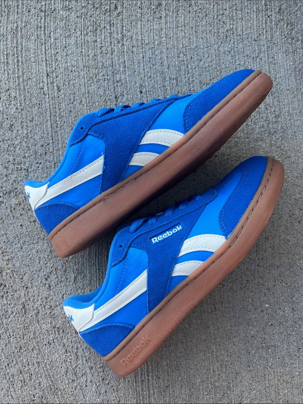 Reebok Women’s 7.5 Forte Lounge Blue Suede Sneakers colorful 90s mom shoes